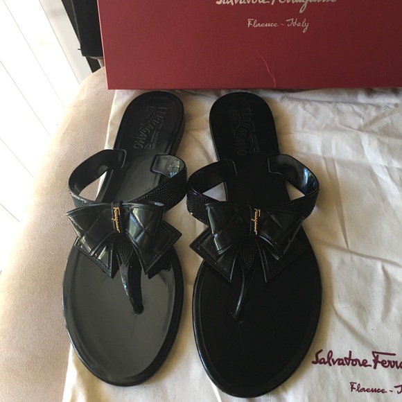 Salvatore Ferragamo Shoes - 🆕 AUTHENTIC SALVATORE FERRAGAMO BALI  🎀 SANDALS